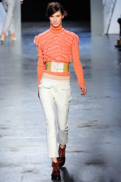 Look 9
